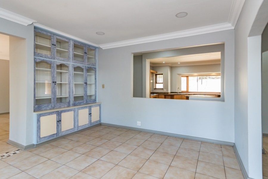 4 Bedroom Property for Sale in Hurlingham Gauteng