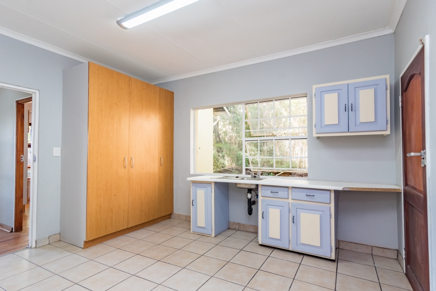4 Bedroom Property for Sale in Hurlingham Gauteng
