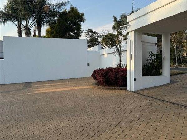 To Let 3 Bedroom Property for Rent in Dowerglen Gauteng