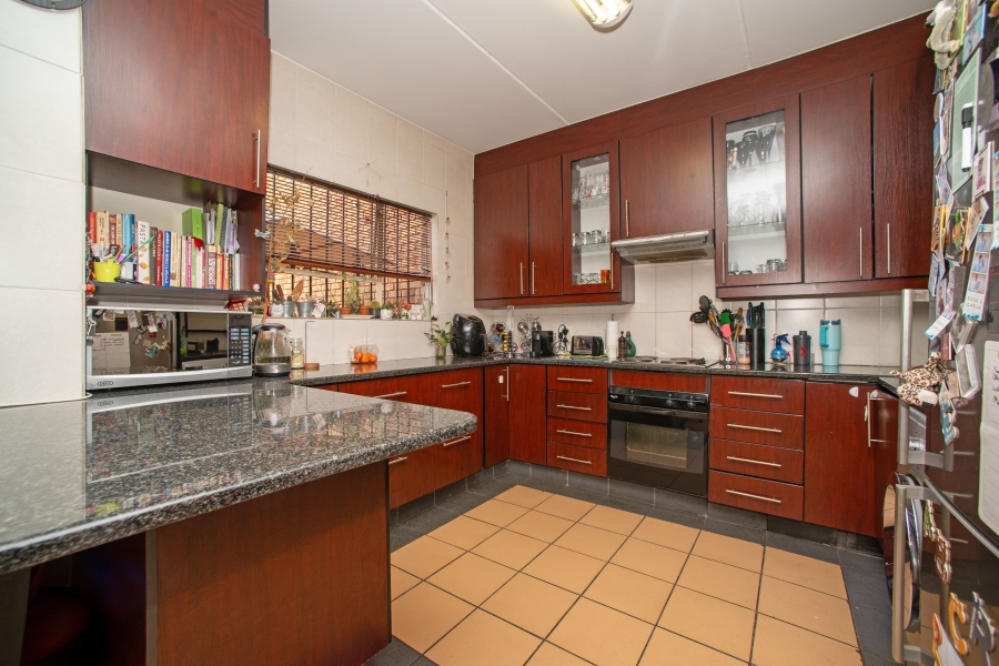 2 Bedroom Property for Sale in Illiondale Gauteng