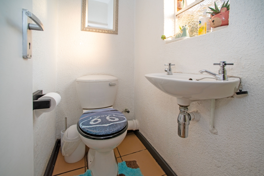2 Bedroom Property for Sale in Illiondale Gauteng