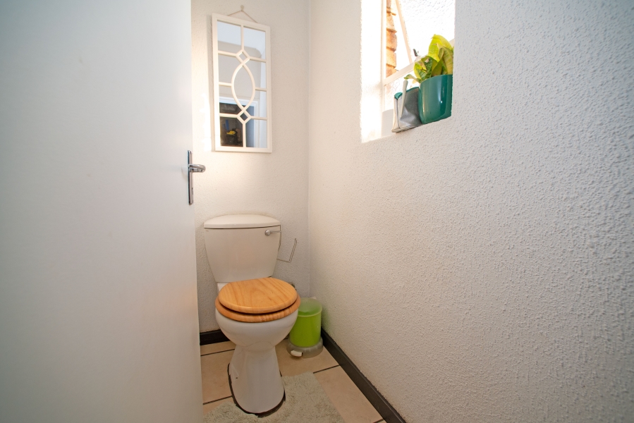 2 Bedroom Property for Sale in Illiondale Gauteng