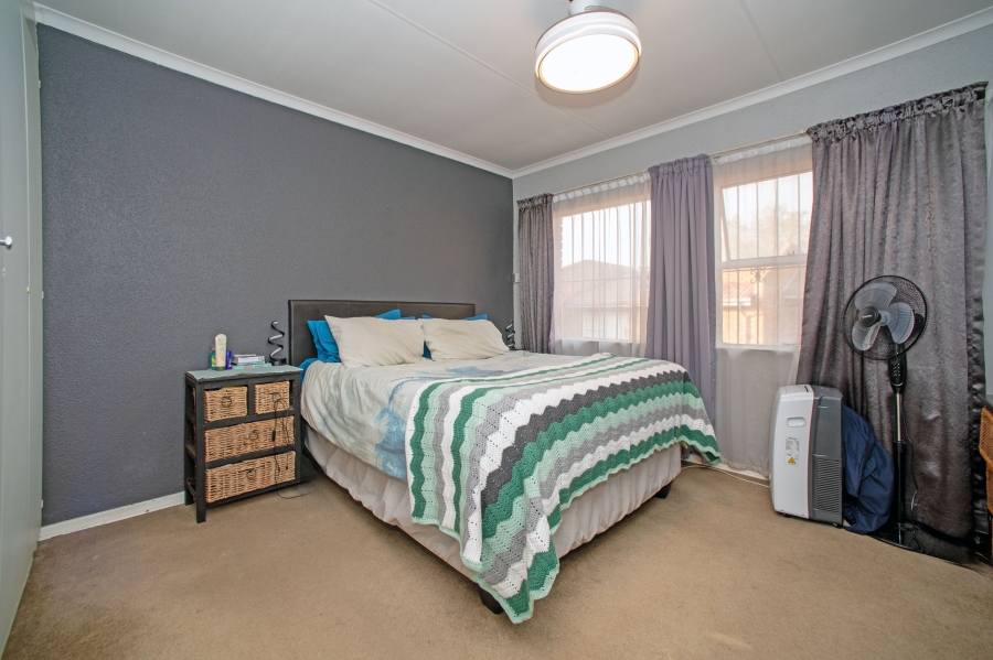 2 Bedroom Property for Sale in Illiondale Gauteng