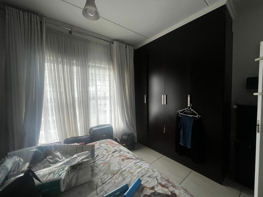 To Let 3 Bedroom Property for Rent in Greenstone Hill Gauteng
