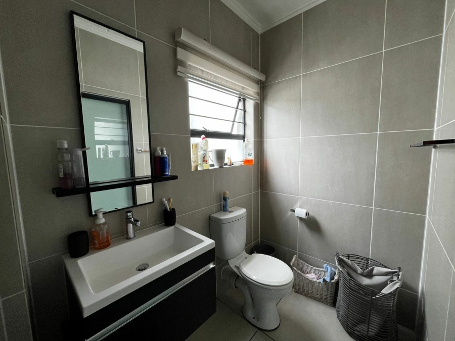 To Let 3 Bedroom Property for Rent in Greenstone Hill Gauteng
