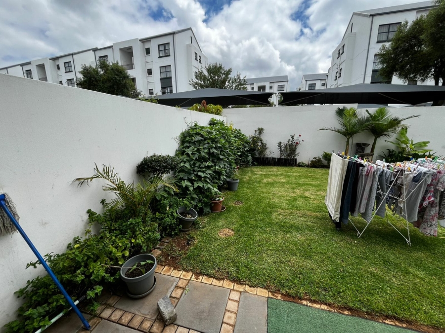 To Let 3 Bedroom Property for Rent in Greenstone Hill Gauteng