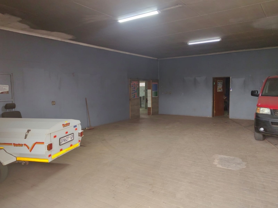 Commercial Property for Sale in Aureus Gauteng