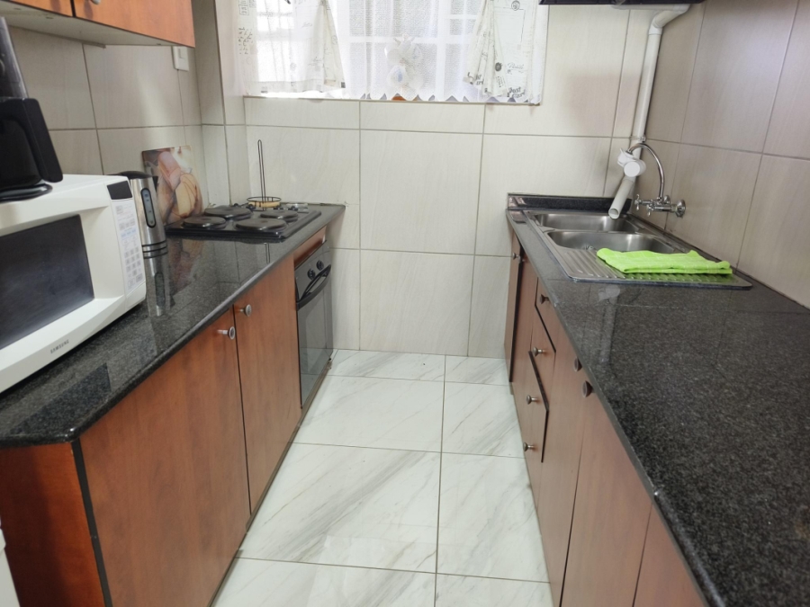 2 Bedroom Property for Sale in Edenvale Central Gauteng