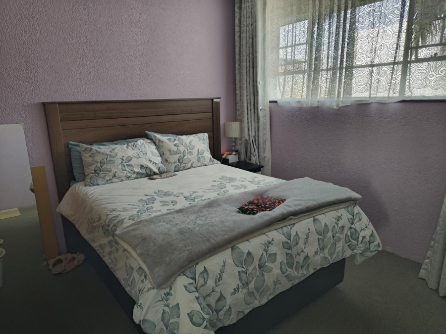 2 Bedroom Property for Sale in Edenvale Central Gauteng
