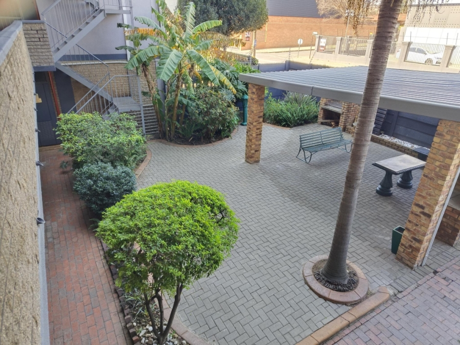 2 Bedroom Property for Sale in Edenvale Central Gauteng