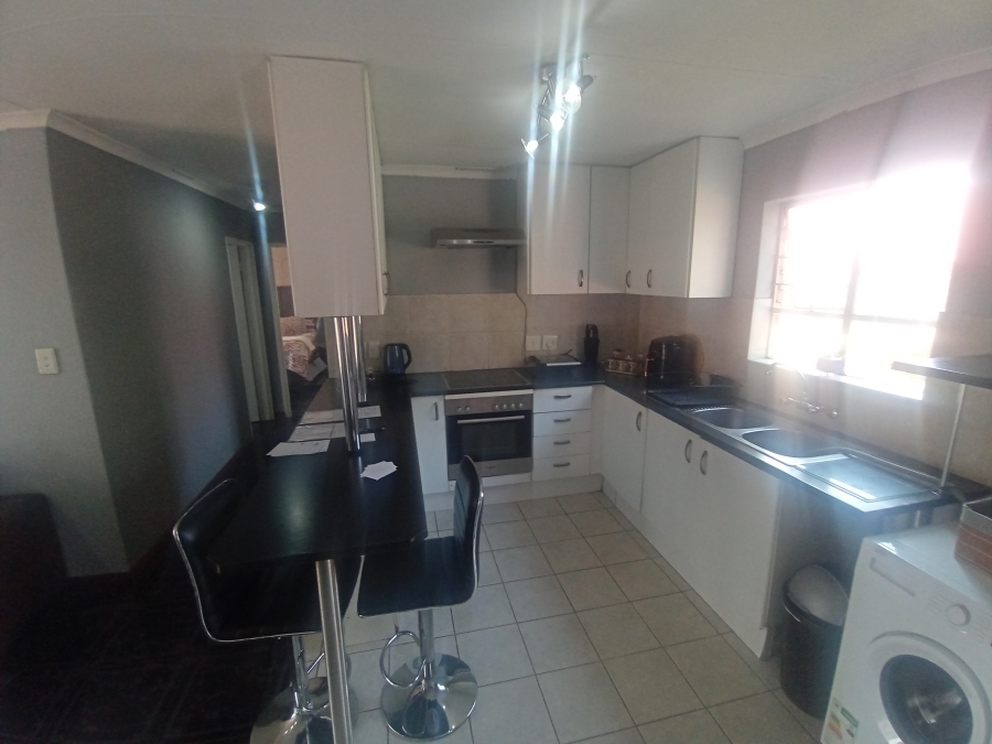 2 Bedroom Property for Sale in Liefde en Vrede Gauteng