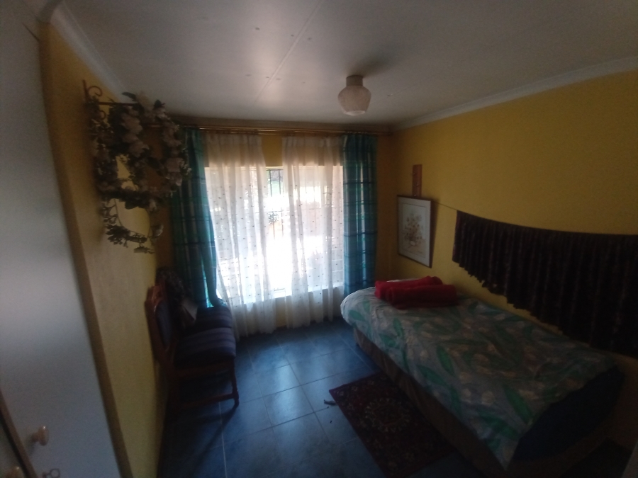 3 Bedroom Property for Sale in Mulbarton Gauteng
