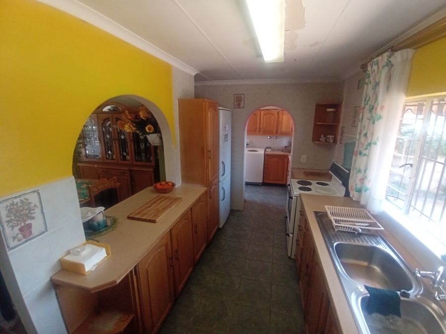 3 Bedroom Property for Sale in Mulbarton Gauteng