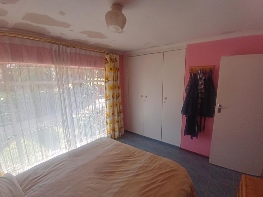 3 Bedroom Property for Sale in Mulbarton Gauteng
