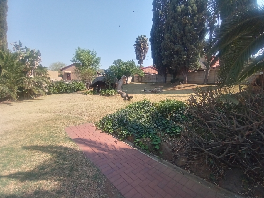 3 Bedroom Property for Sale in Mulbarton Gauteng