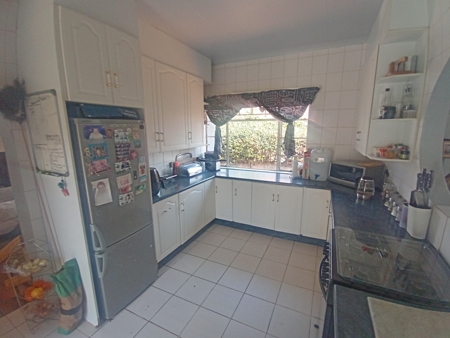 4 Bedroom Property for Sale in Suideroord Gauteng