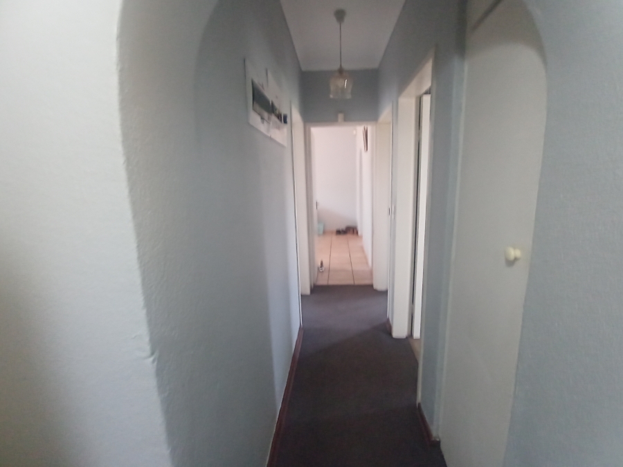 4 Bedroom Property for Sale in Suideroord Gauteng