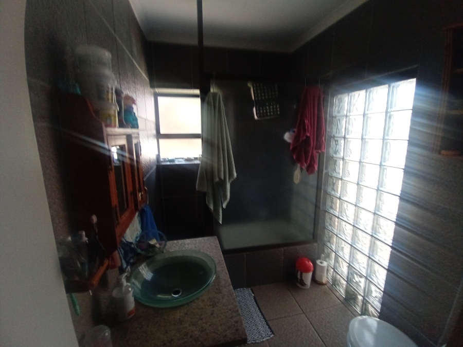 4 Bedroom Property for Sale in Suideroord Gauteng