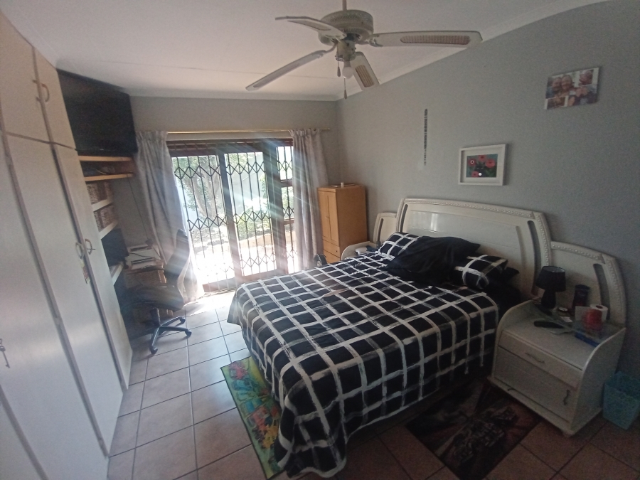 4 Bedroom Property for Sale in Suideroord Gauteng