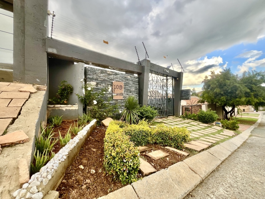 5 Bedroom Property for Sale in Winchester Hills Gauteng