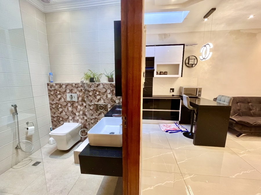 5 Bedroom Property for Sale in Winchester Hills Gauteng
