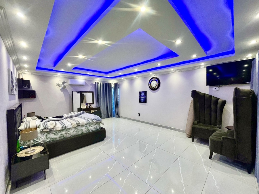5 Bedroom Property for Sale in Winchester Hills Gauteng