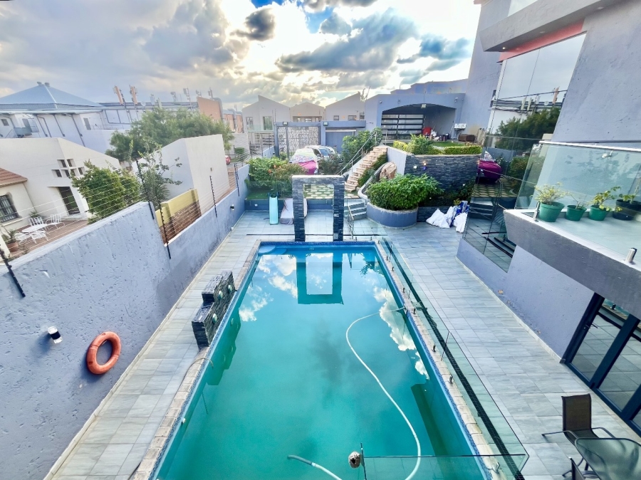 5 Bedroom Property for Sale in Winchester Hills Gauteng