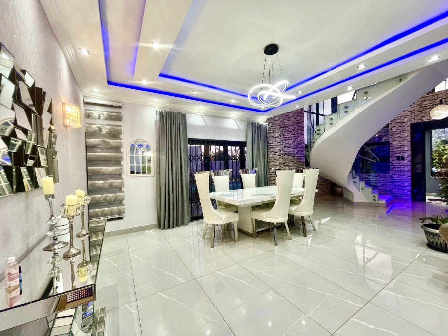 5 Bedroom Property for Sale in Winchester Hills Gauteng