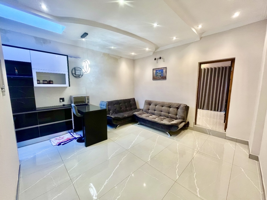 5 Bedroom Property for Sale in Winchester Hills Gauteng