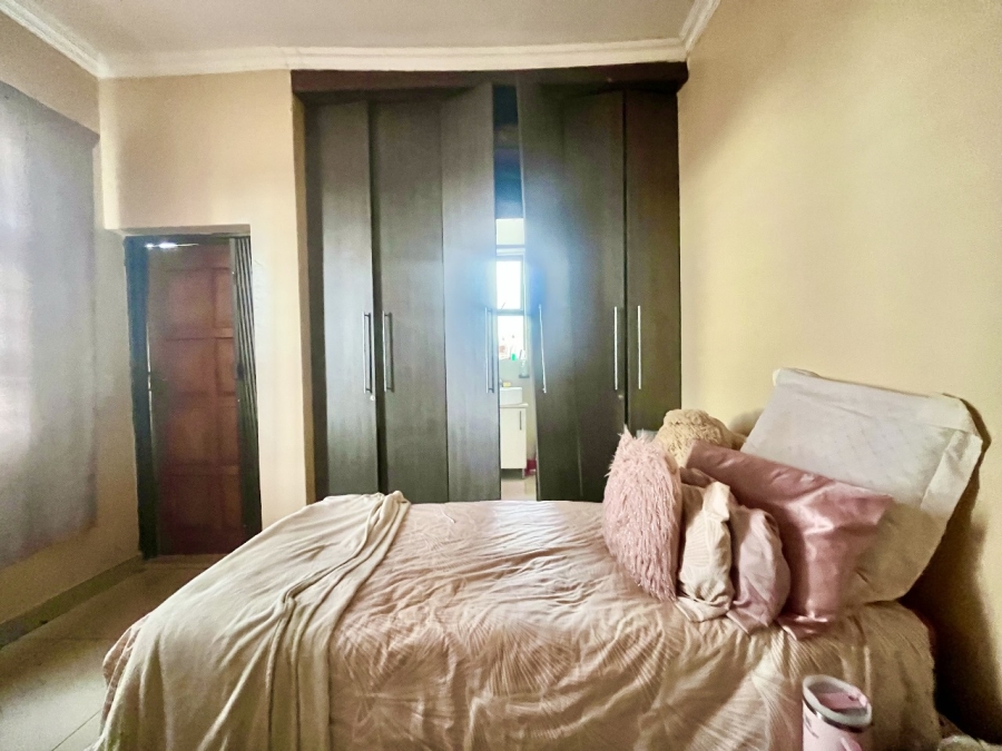 5 Bedroom Property for Sale in Winchester Hills Gauteng