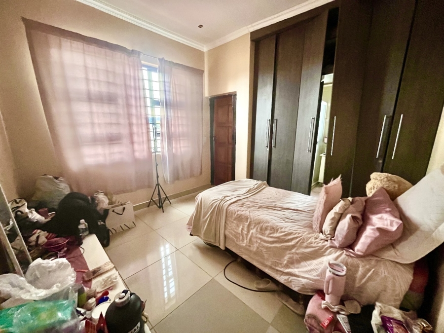 5 Bedroom Property for Sale in Winchester Hills Gauteng