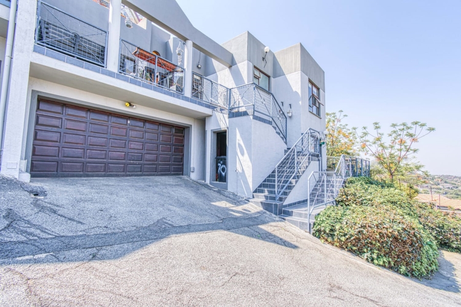 3 Bedroom Property for Sale in Glenvista Gauteng