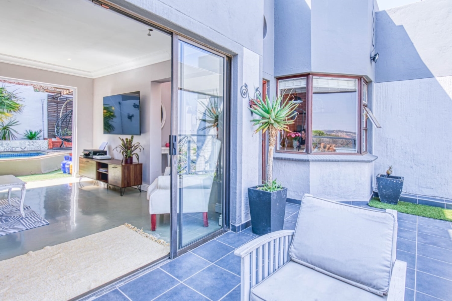 3 Bedroom Property for Sale in Glenvista Gauteng