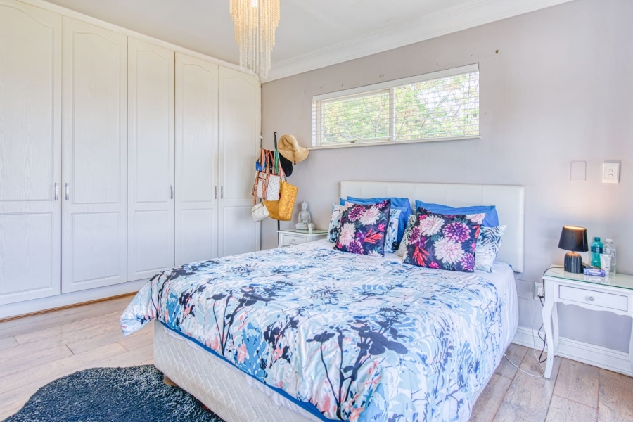 3 Bedroom Property for Sale in Glenvista Gauteng