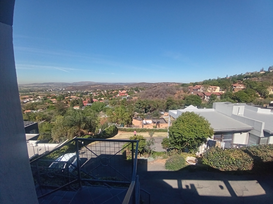 3 Bedroom Property for Sale in Glenvista Gauteng