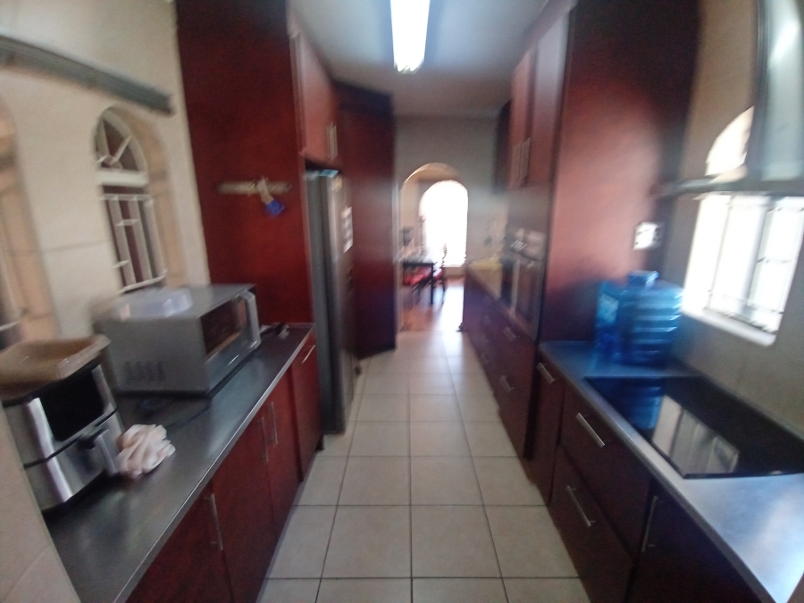 4 Bedroom Property for Sale in Glenvista Gauteng