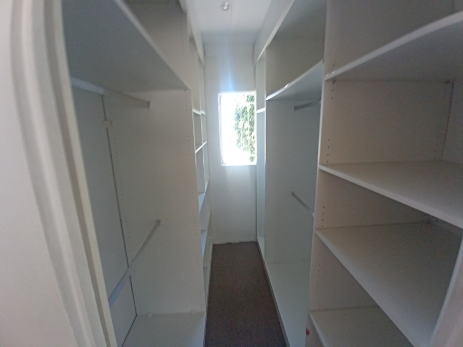 4 Bedroom Property for Sale in Linmeyer Gauteng