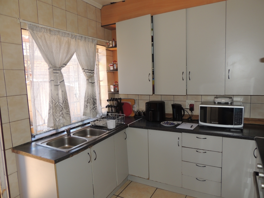 3 Bedroom Property for Sale in South Hills Gauteng