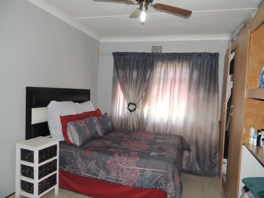 3 Bedroom Property for Sale in South Hills Gauteng