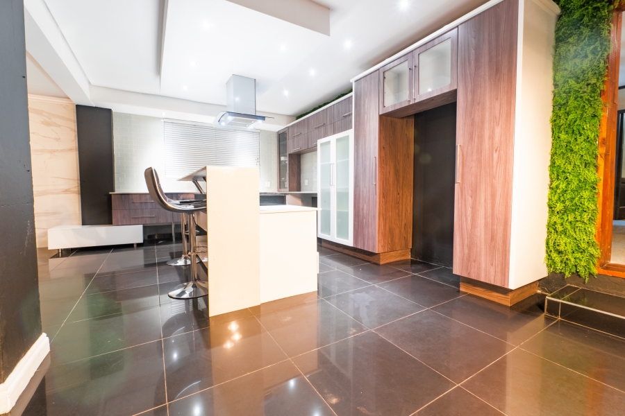 4 Bedroom Property for Sale in Radiokop Gauteng