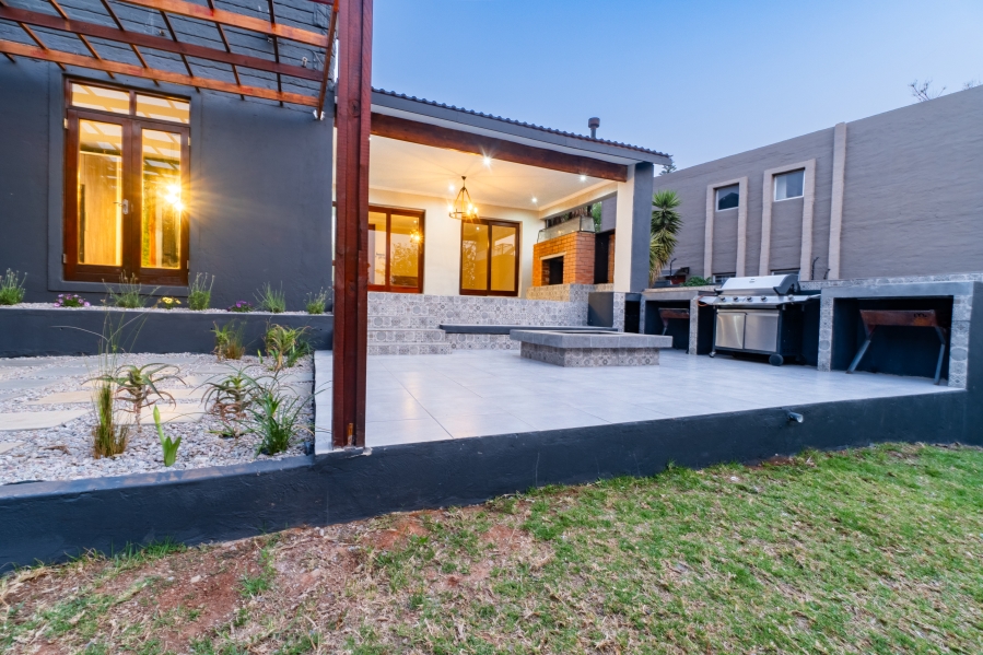 4 Bedroom Property for Sale in Radiokop Gauteng