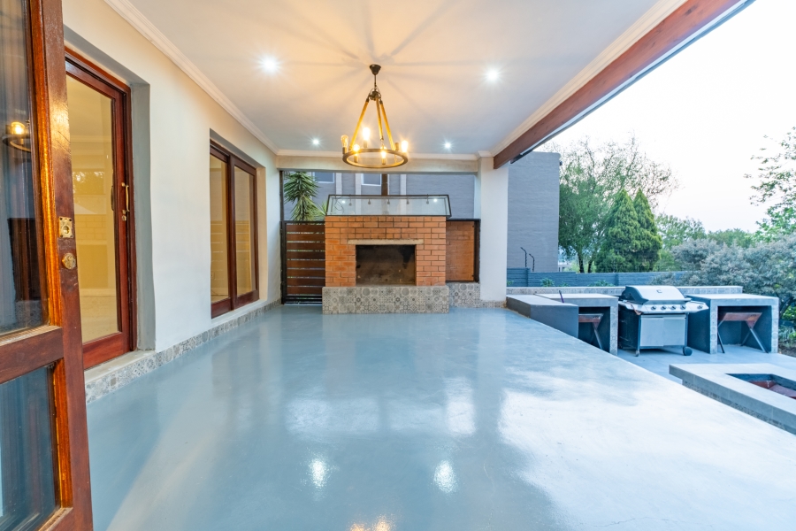4 Bedroom Property for Sale in Radiokop Gauteng