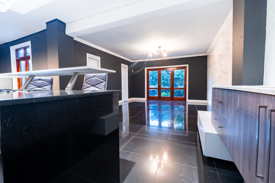 4 Bedroom Property for Sale in Radiokop Gauteng