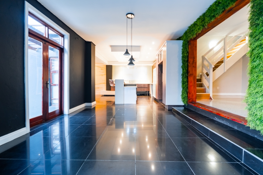 4 Bedroom Property for Sale in Radiokop Gauteng