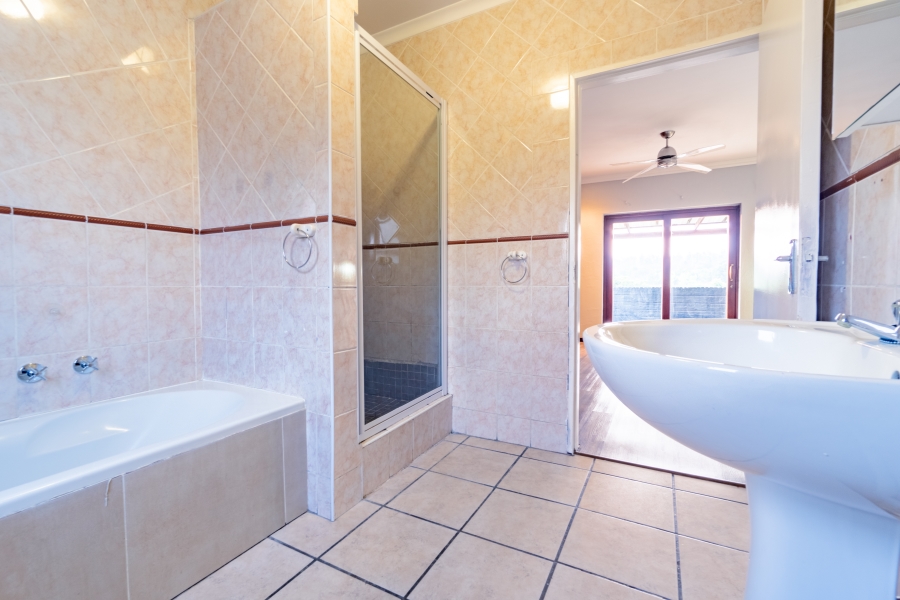 4 Bedroom Property for Sale in Radiokop Gauteng