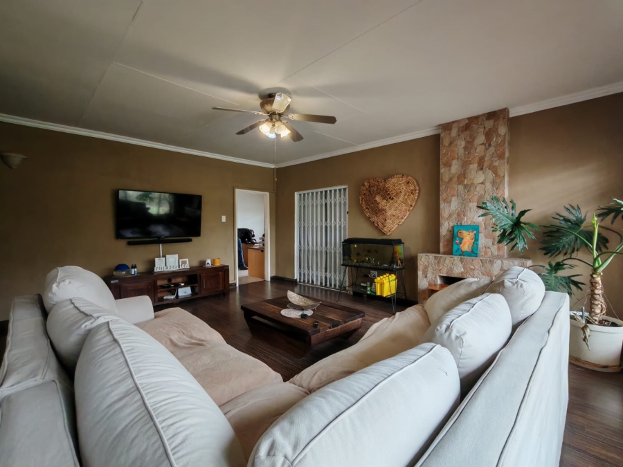 4 Bedroom Property for Sale in Risiville Gauteng