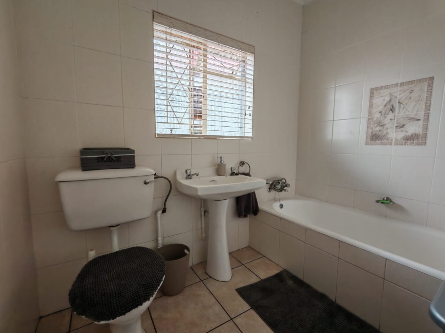 4 Bedroom Property for Sale in Risiville Gauteng