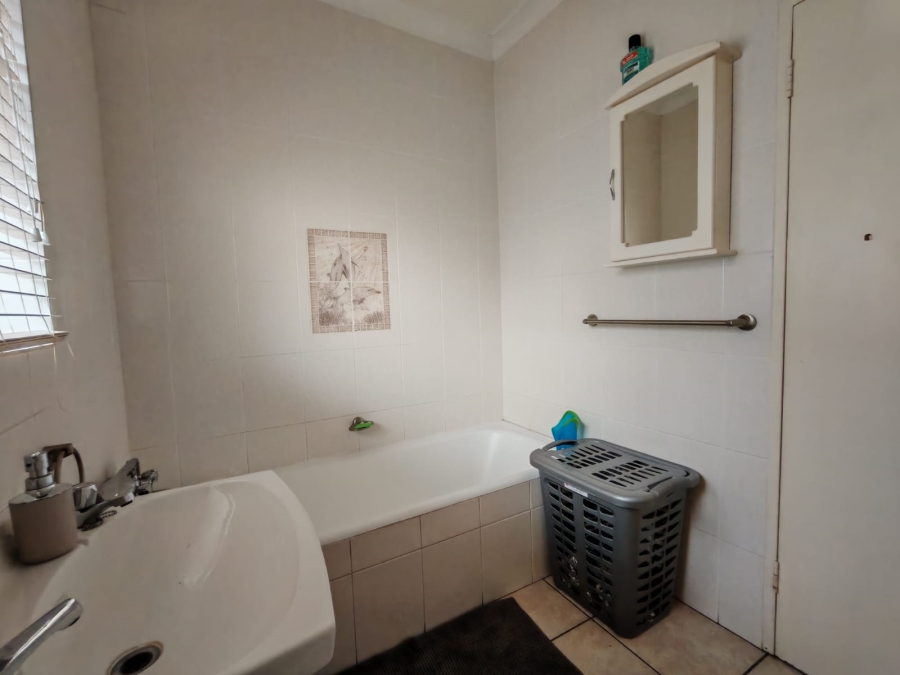 4 Bedroom Property for Sale in Risiville Gauteng