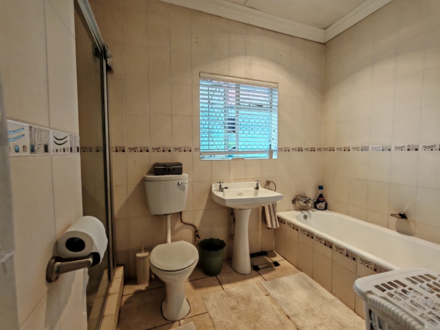4 Bedroom Property for Sale in Risiville Gauteng