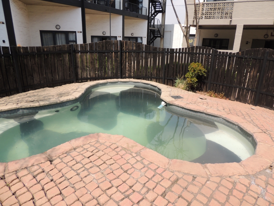 1 Bedroom Property for Sale in City and Suburban Gauteng